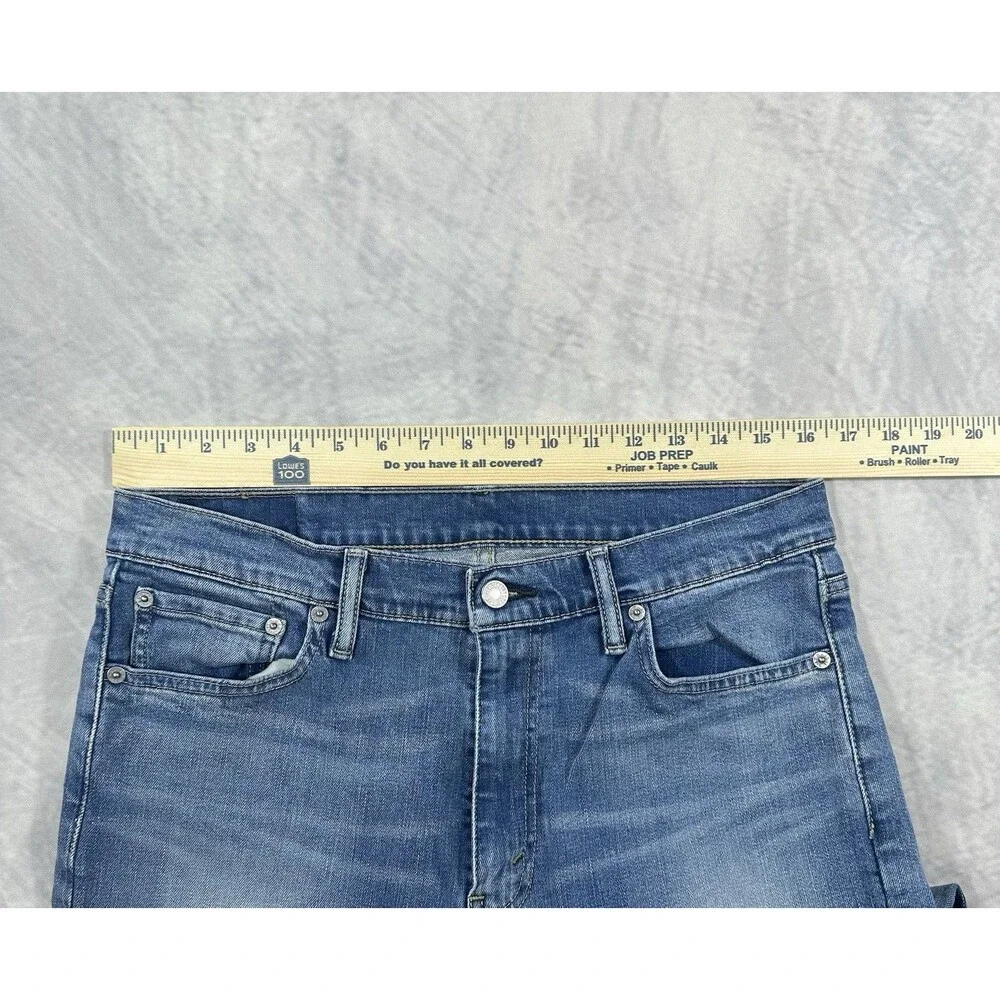 Levi’s 513 Slim Straight Jeans Mens 33x30 Blue Medium Wash Denim Fade